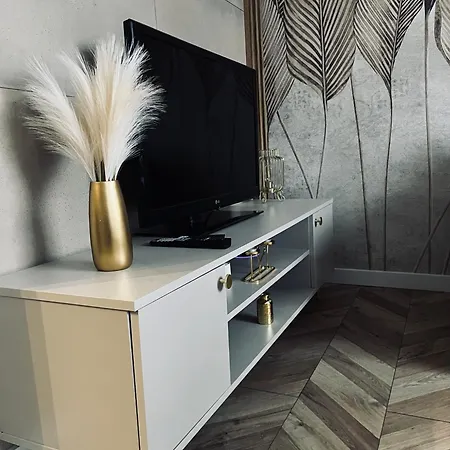 Gold Apartment *